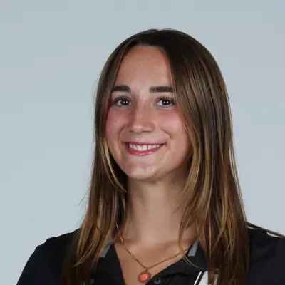 Jocie Niemczyk, Swimming & Diving, Bryant University