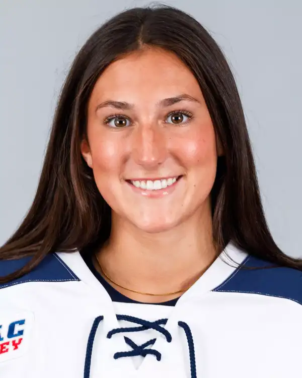 Chloe Cleaves, Hockey, Yale University
