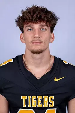 Eli Moulton, Football, undefined