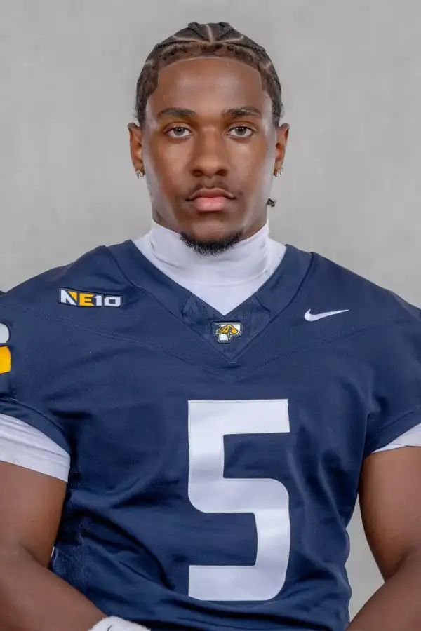Nathaniel Brown, Football, Pace University