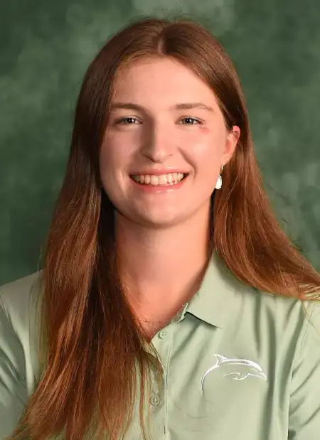Elizabeth Holden, Golf, Le Moyne College