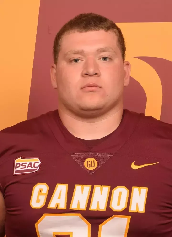 Nevin Davila, Football, undefined
