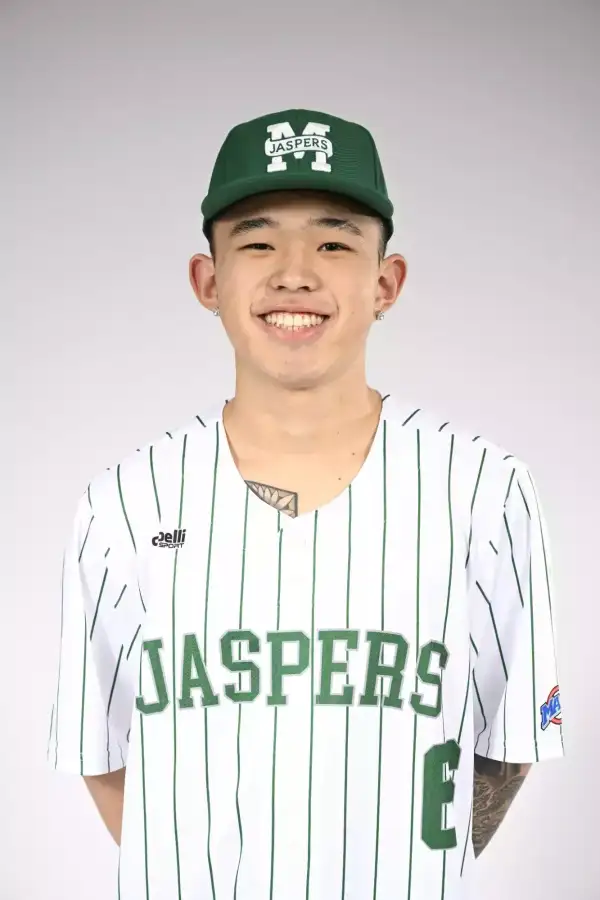 Lance Takamura, Baseball, Manhattan University