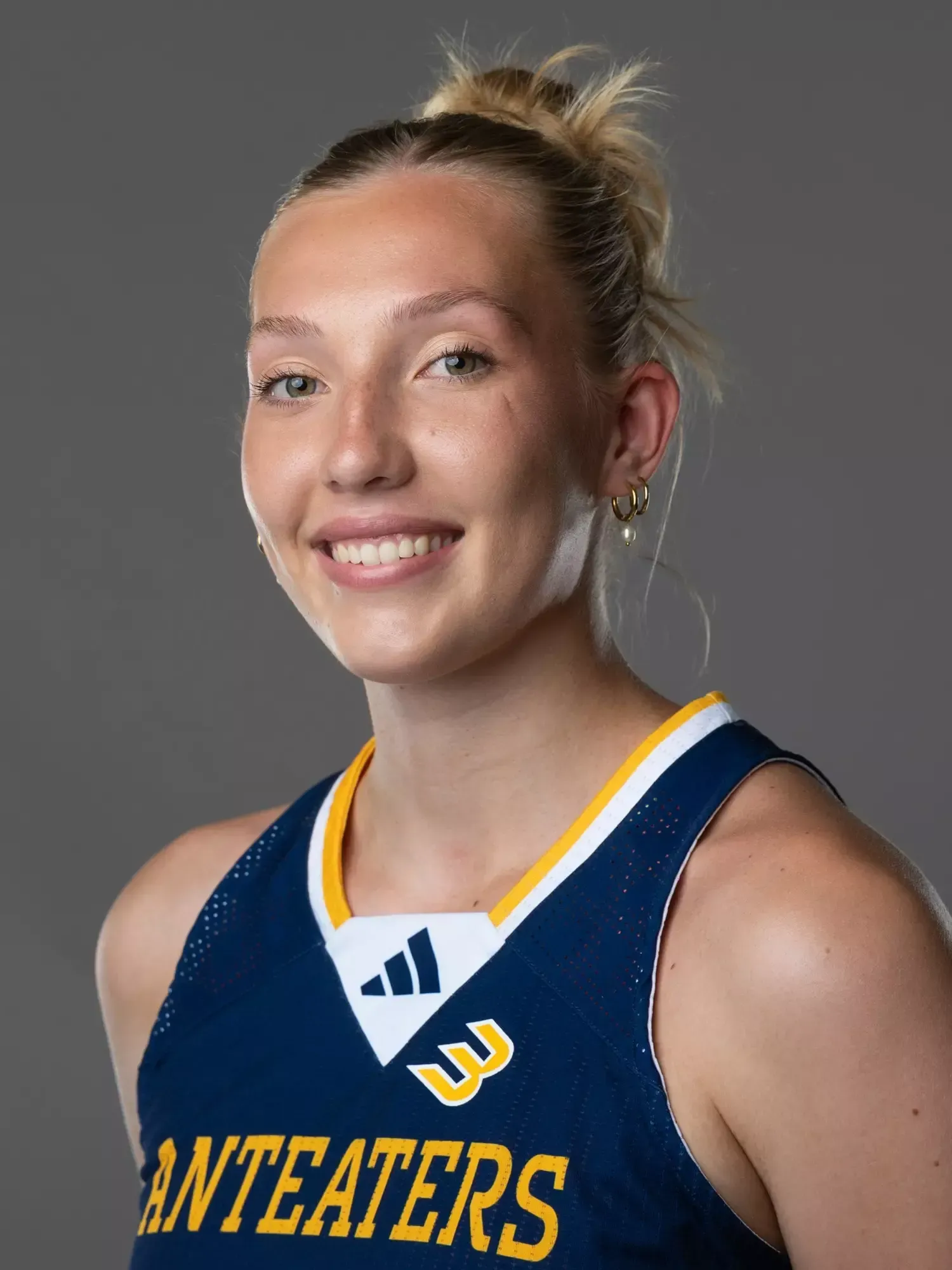 Alleah Hanson, Basketball, undefined