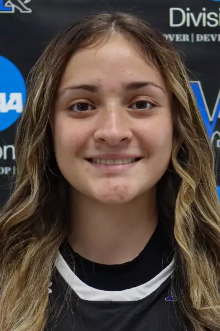 Nyssa Tinajero, Basketball, Marian University