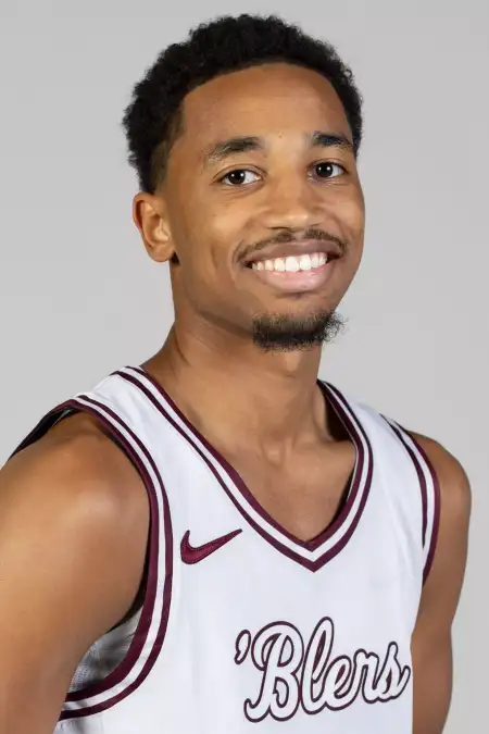 Guillaume Grotzinger, Basketball, Loyola University Chicago