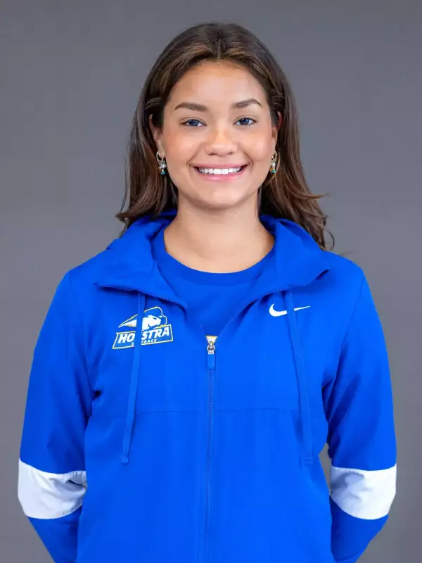 Amanda Hinojos, Track and Field (O), Hofstra University