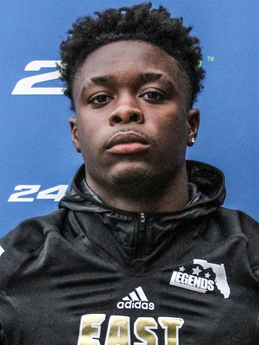 Anthony Fieldings, Football, undefined