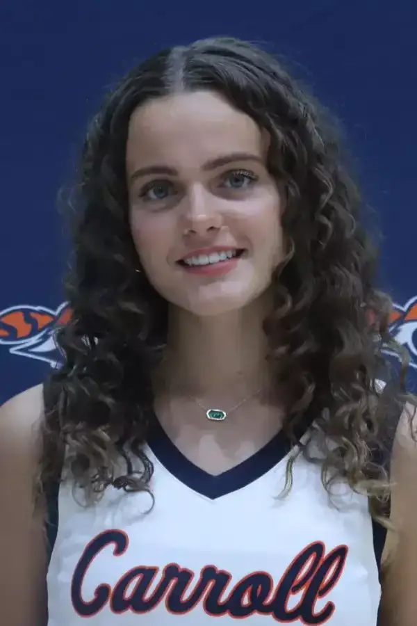 Laura Arstikaitis, Basketball, Carroll University