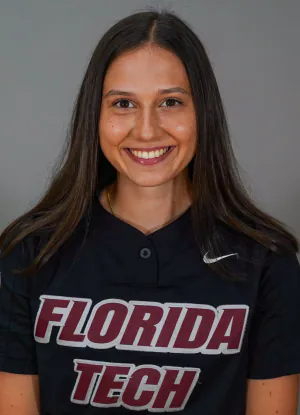 Jacqleen Golden, Softball, undefined