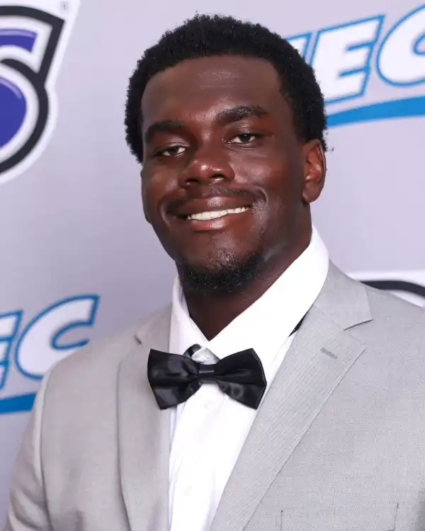 Jon Kasamba, Football, Stonehill College