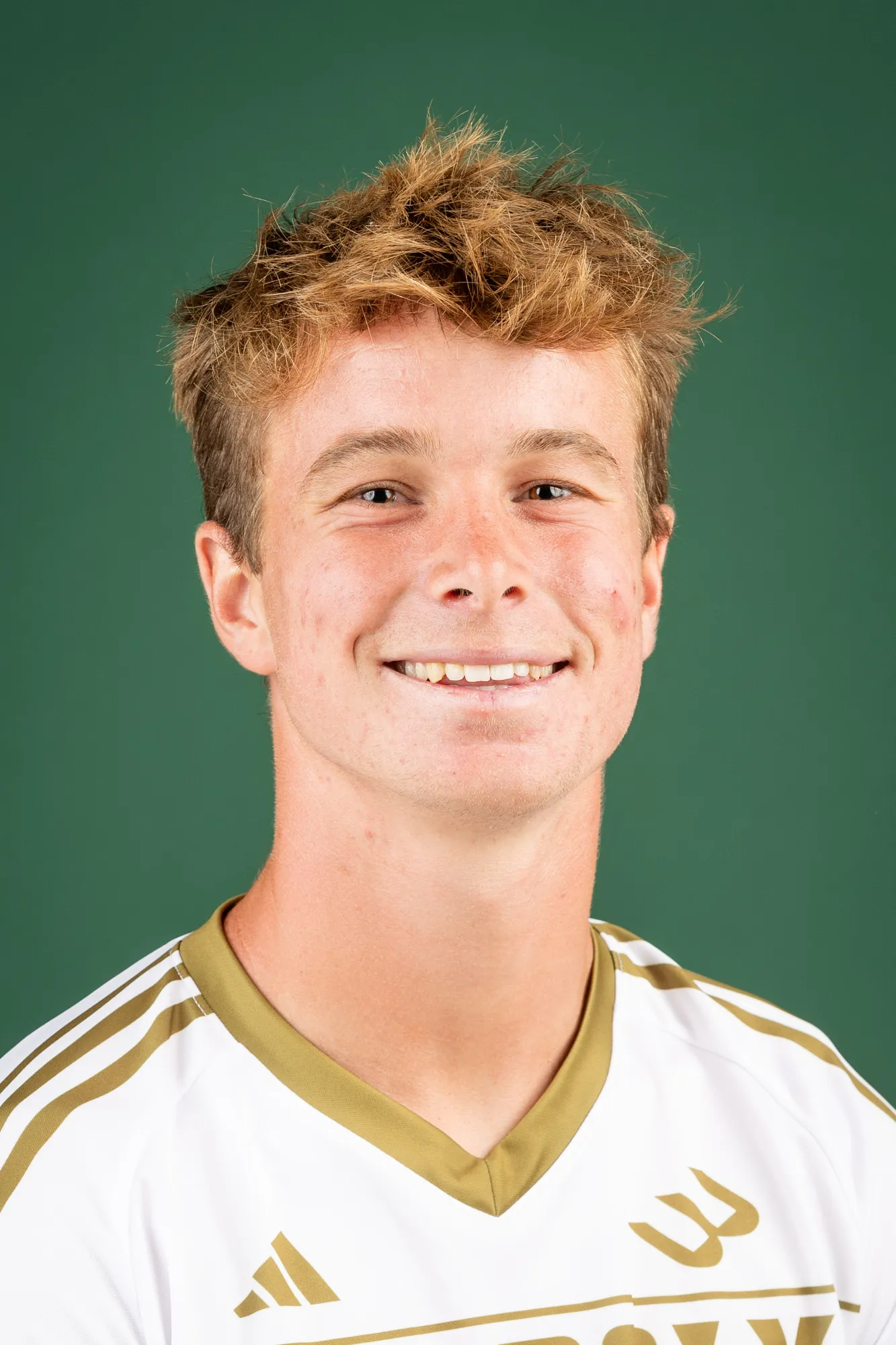 Finn Linas, Soccer, undefined