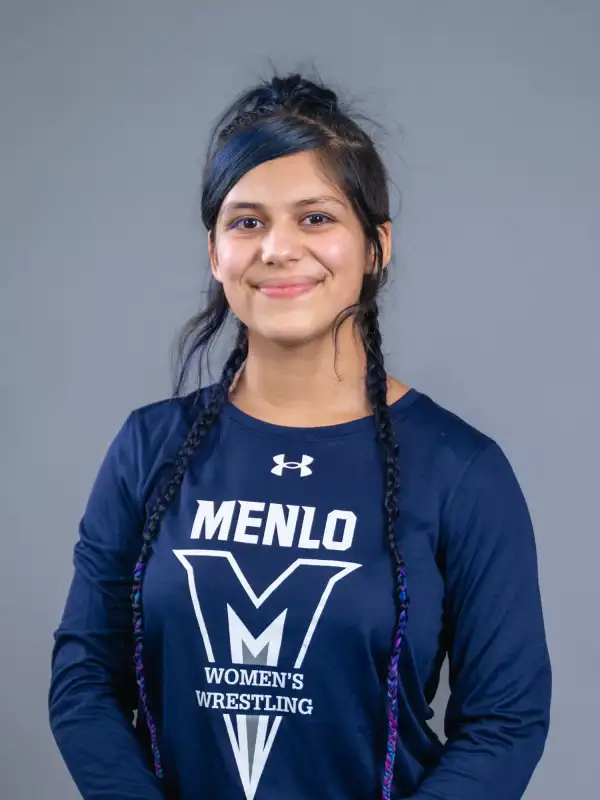 Lina Perez, Wrestling, Menlo College