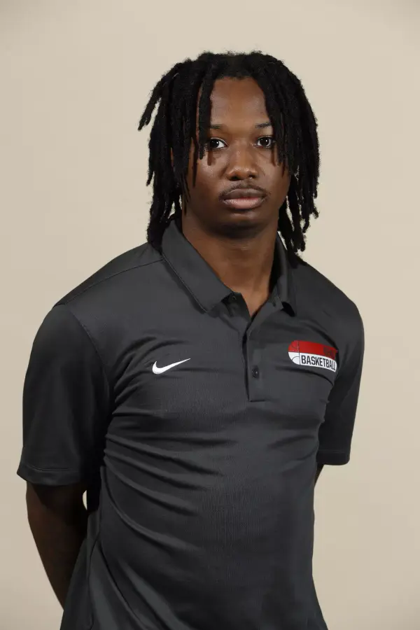 Mike Oliver Jr., Basketball, Benedictine University