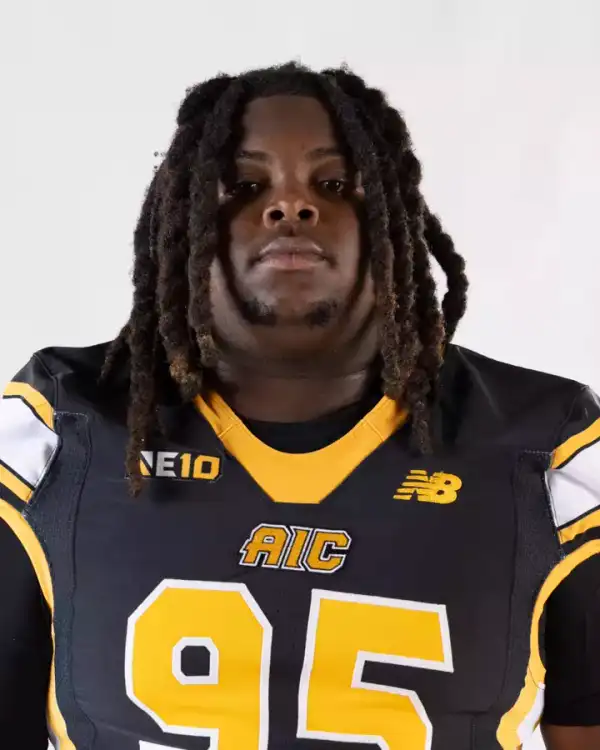 Delvis Eason, Football, American International College
