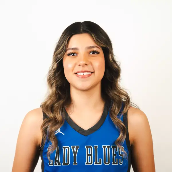 Delma Salazar, Basketball, Illinois College