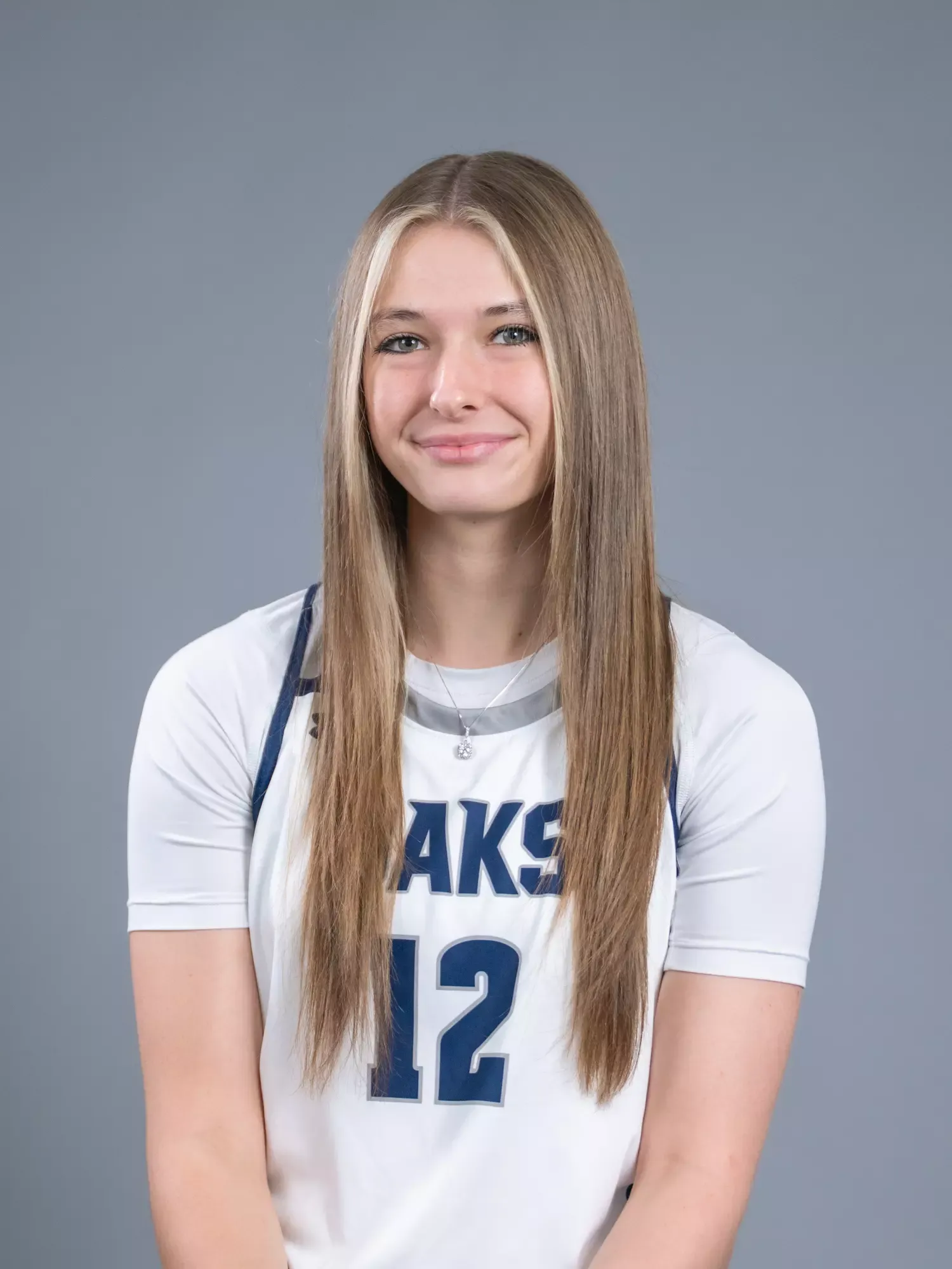 Taylor Jones, Basketball, undefined