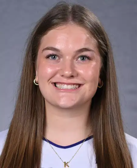 Kat Teepe, Volleyball, College of the Holy Cross