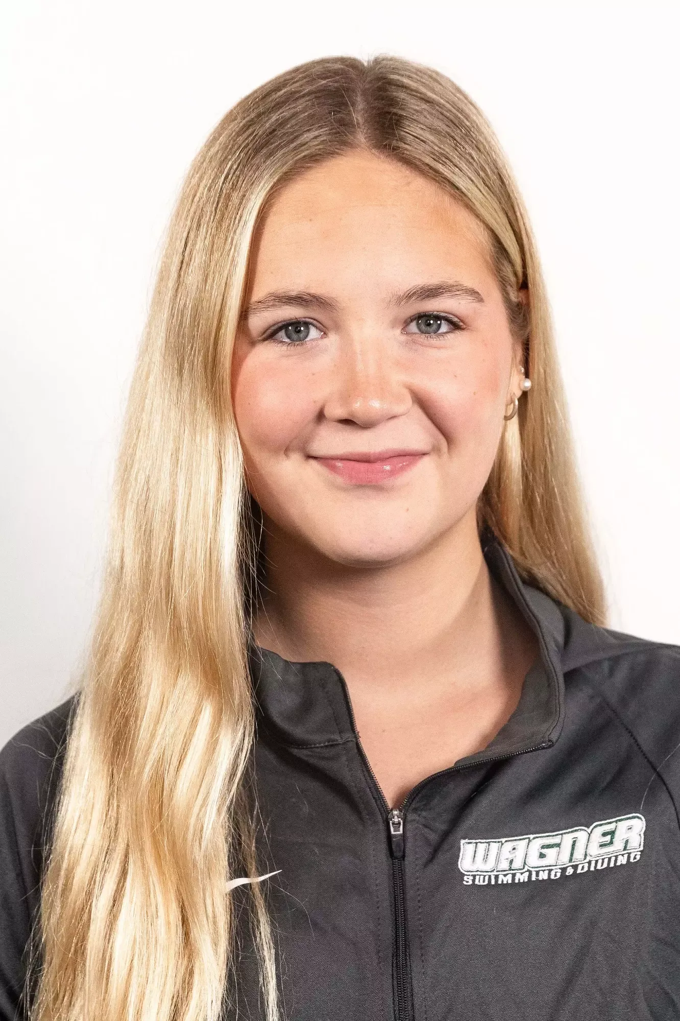 Avery Stirling, Swimming & Diving, Wagner College