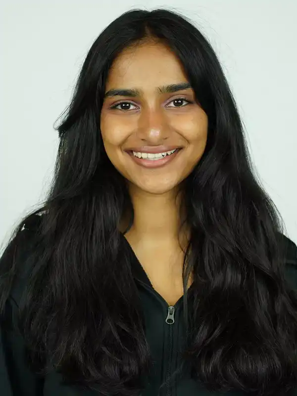 Nitika Subramanian, Fencing, Tufts University