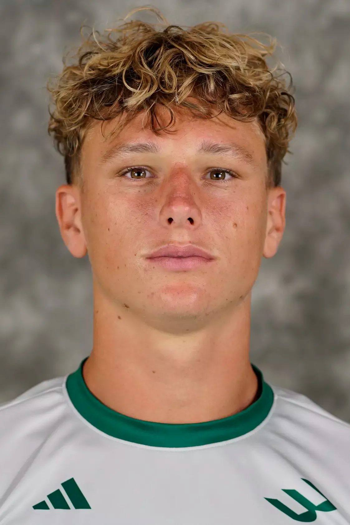 Eli Reyneveld, Soccer, undefined