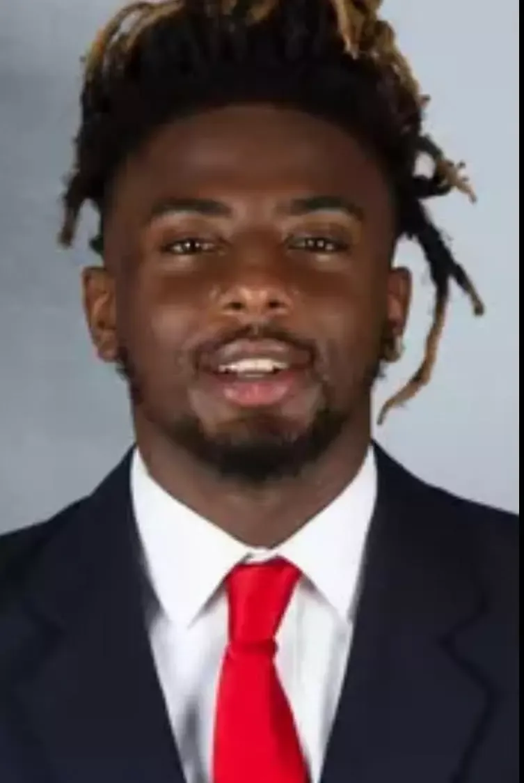 Kobe Stewart, Football, undefined