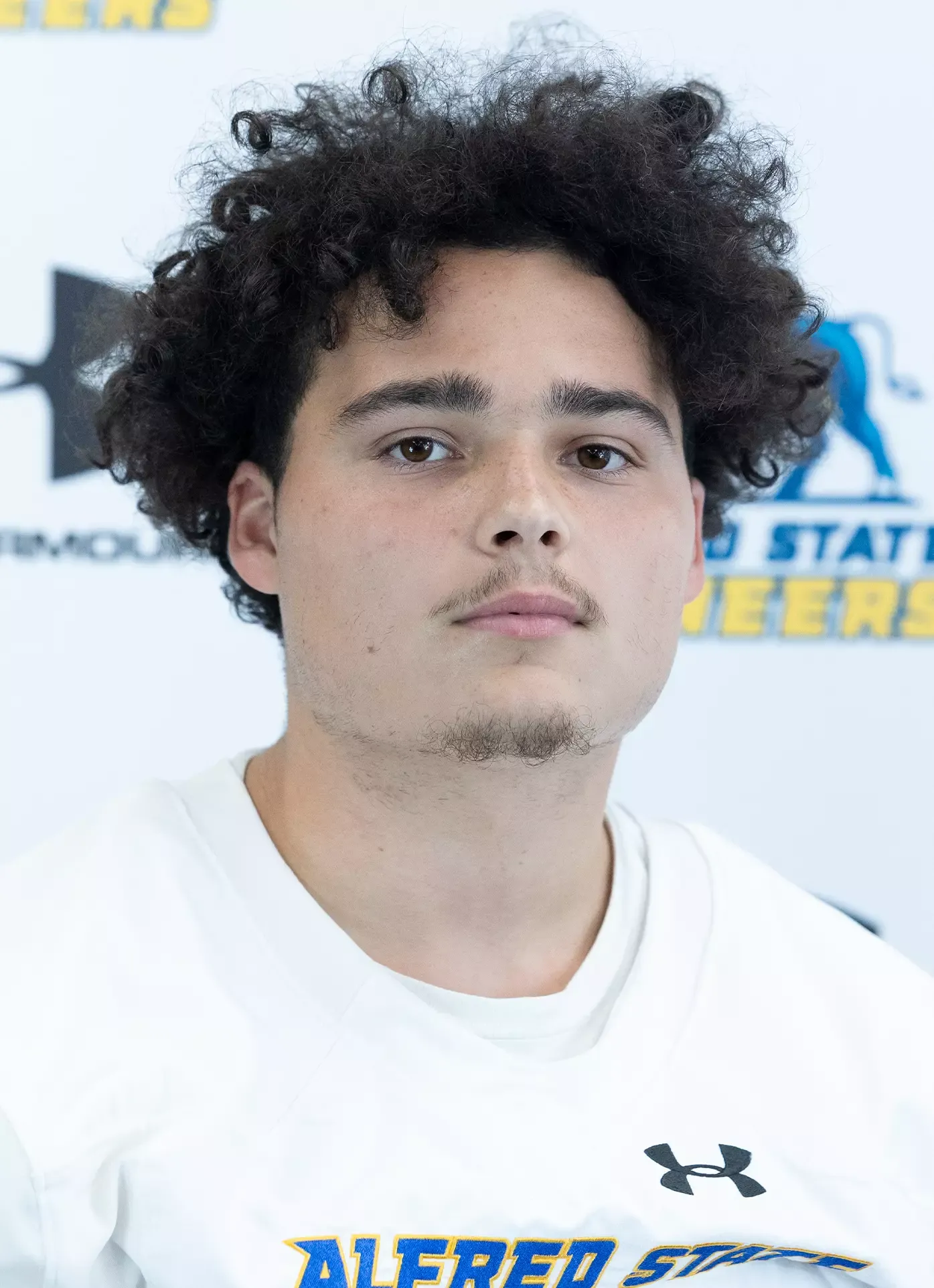 Evan Cervantes, Football, undefined