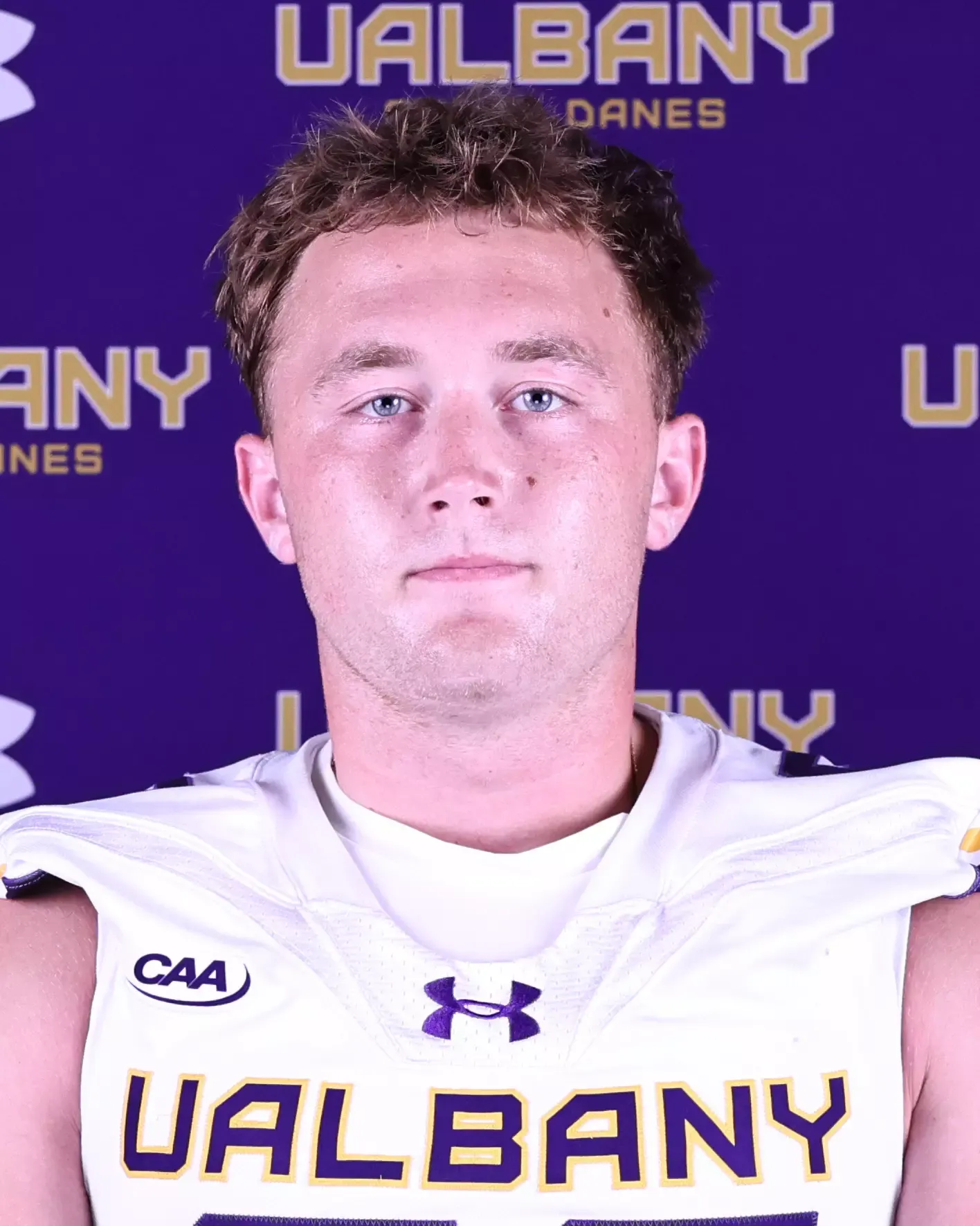 Aron Reinhart, Football, undefined