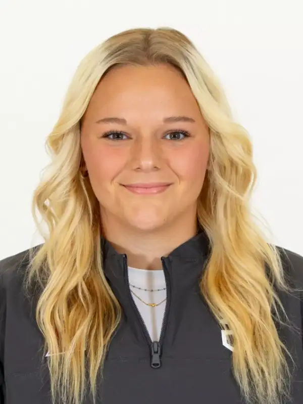 Kyra Leonard, Softball, Elon University
