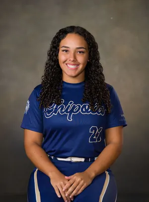 Dahlia Ganz, Softball, undefined