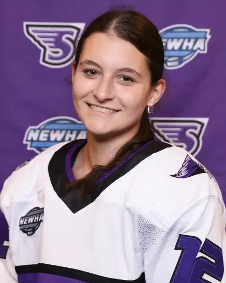 Ella Nonweiler, Hockey, Stonehill College