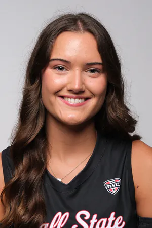 Gwen Crull, Volleyball, undefined