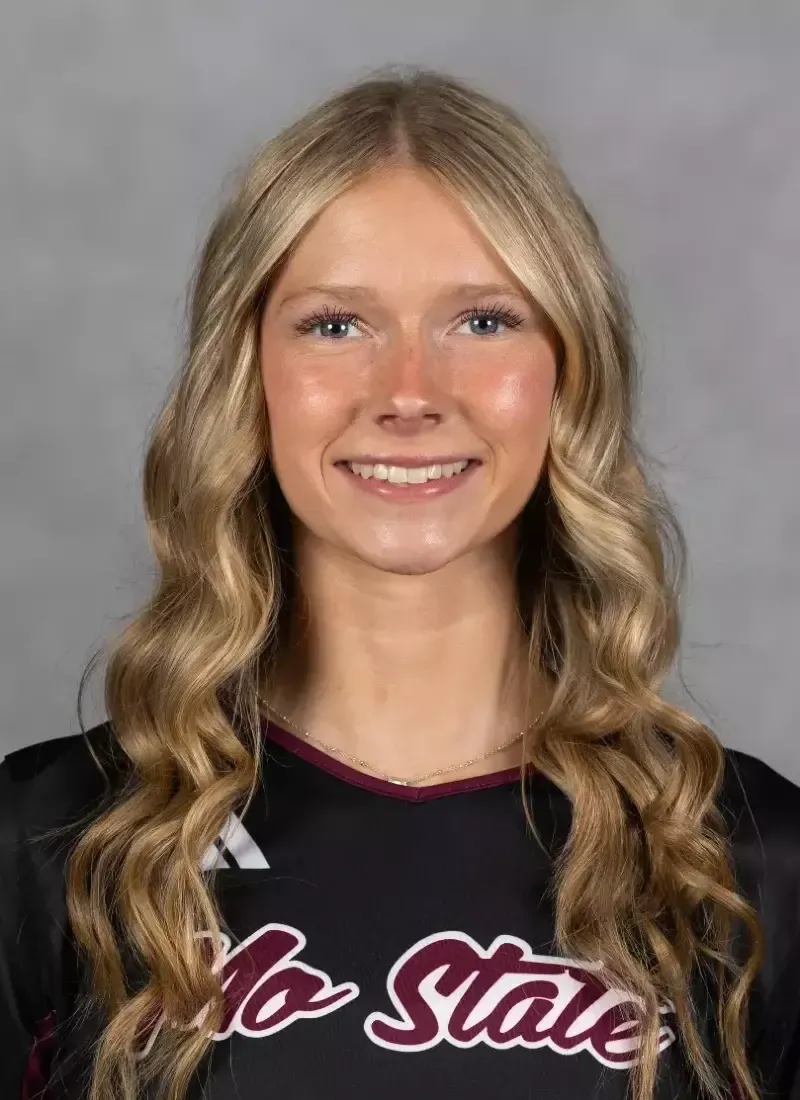 Macy Humble, Volleyball, undefined