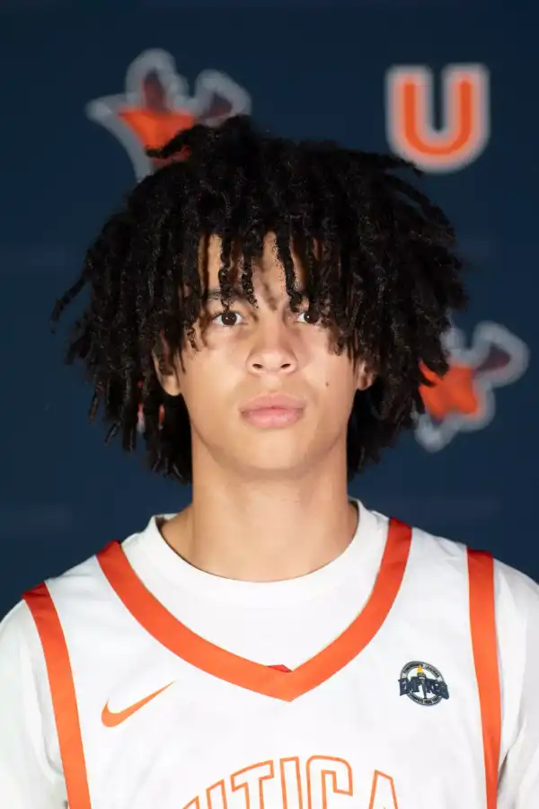 Andrew Crayton, Basketball, Utica University