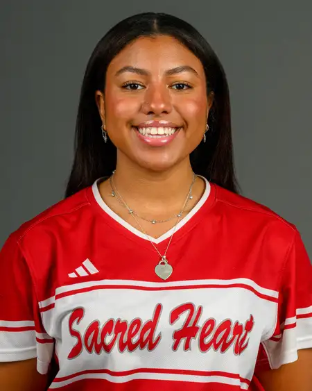 Carlee Paez, Softball, Sacred Heart University
