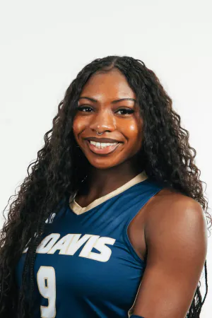 Demi Cole, Volleyball, undefined