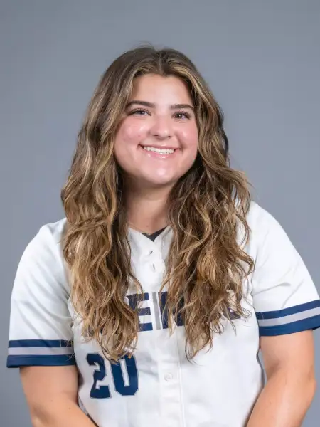 Nerissa Winokur, Softball, Menlo College