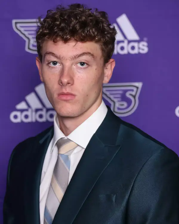 Wyatt Davis, Hockey, Stonehill College