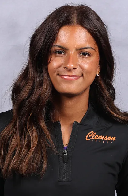 Ria Bhakta, Tennis, undefined