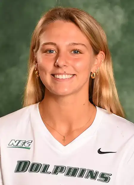 Mira Sheehan, Lacrosse, Le Moyne College