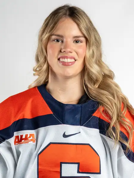 Emma Gnade, Hockey, Syracuse University