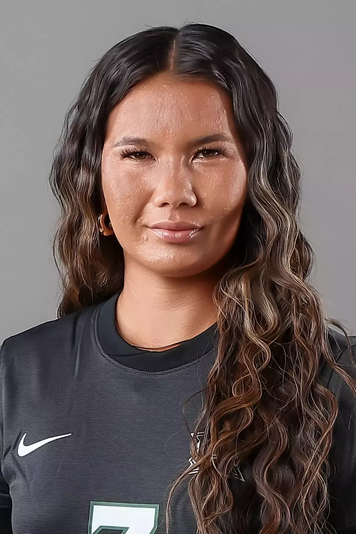 Leila Kahoano, Soccer, undefined