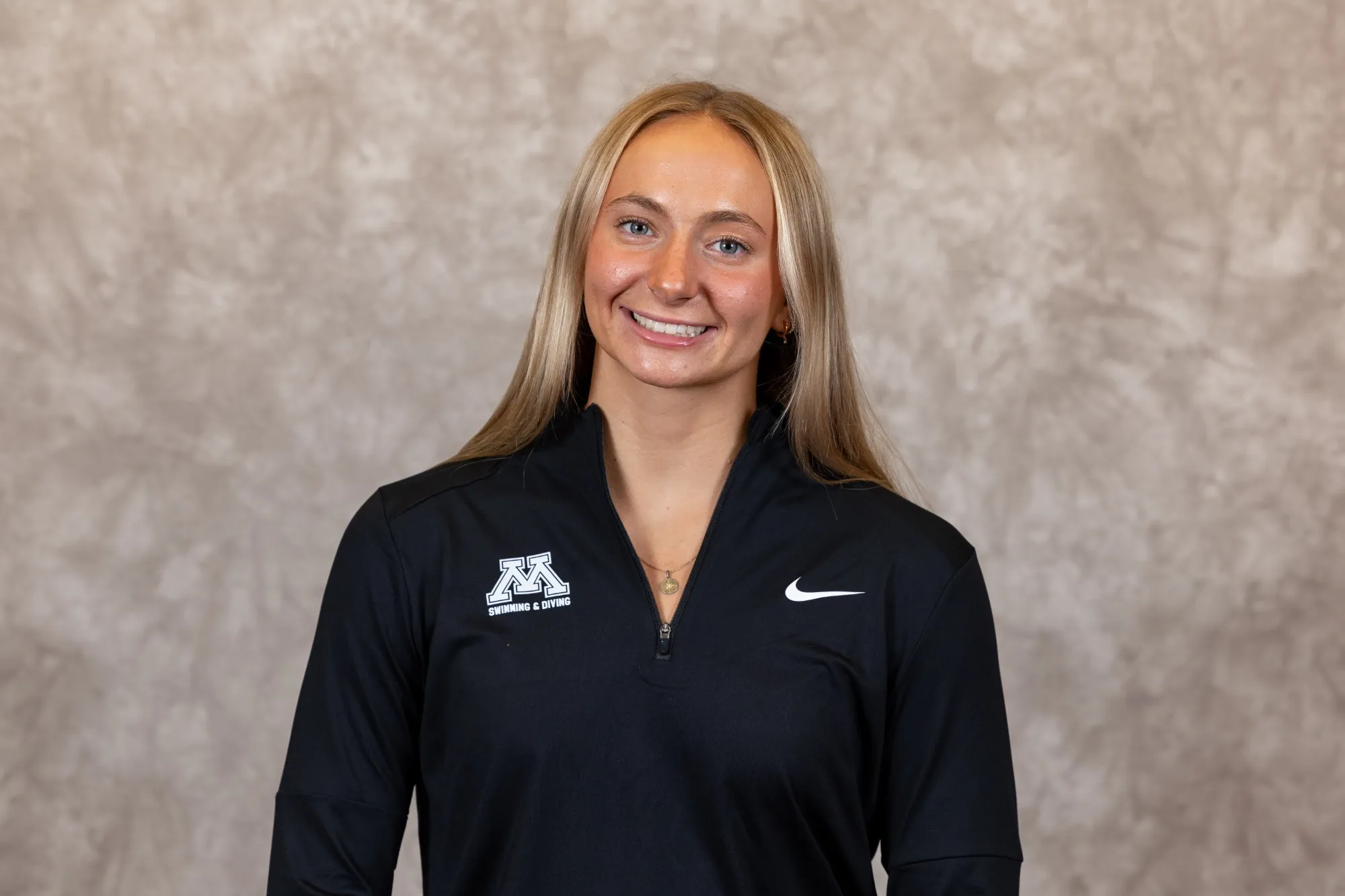 Ava Yablonski, Swimming & Diving, University of Minnesota