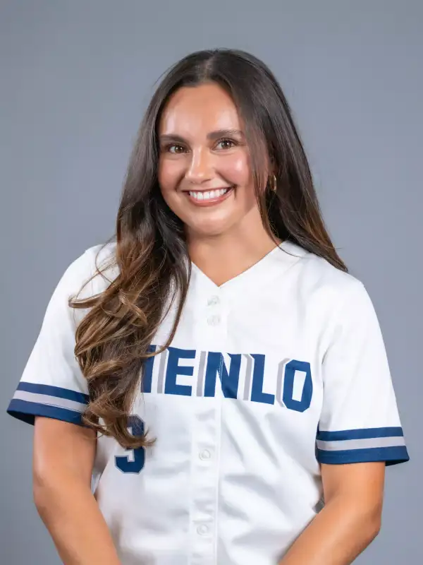 Kyli Hernandez, Softball, Menlo College