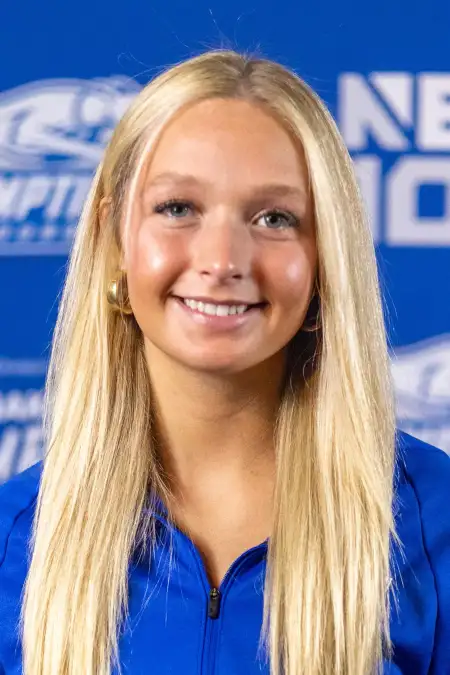 Lilly Hunst, Hockey, Assumption University