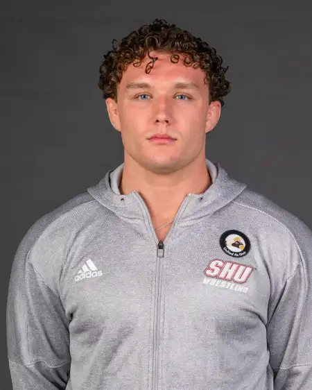 Brendan Gilchrist, Wrestling, Sacred Heart University
