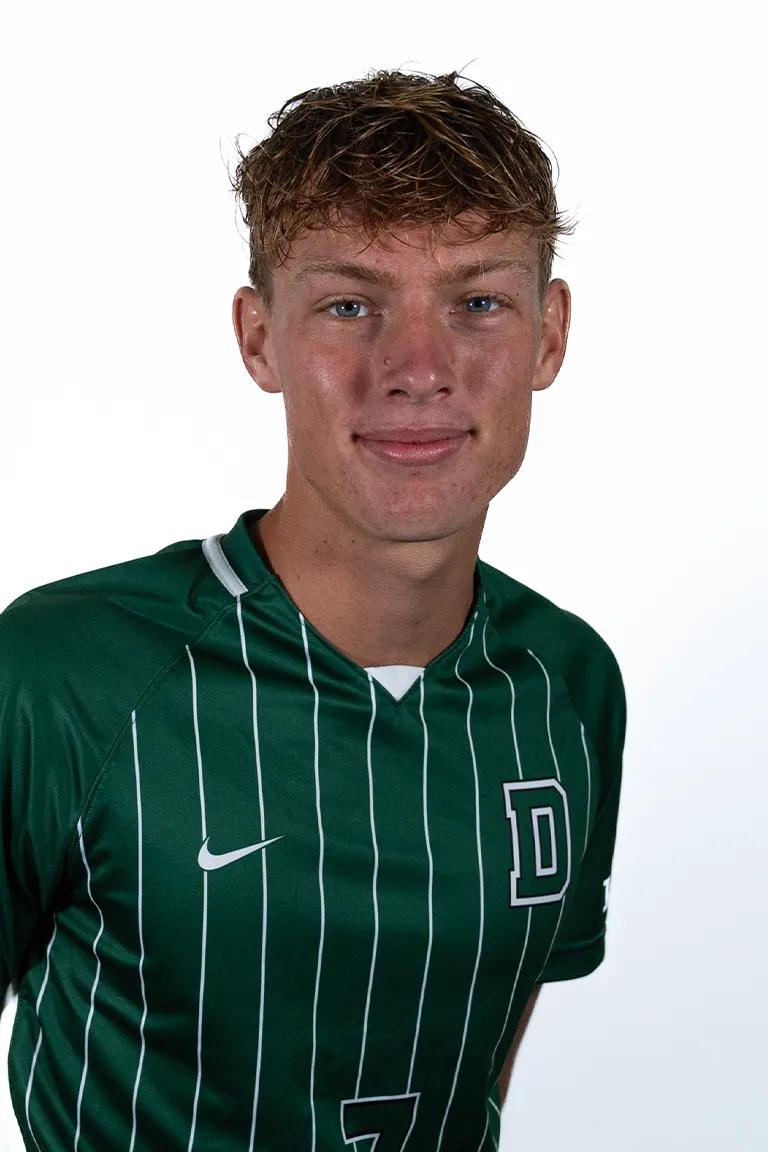 Milo Peters, Soccer, undefined
