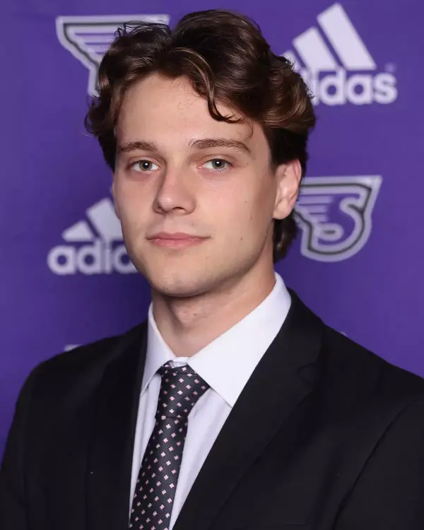 Mason Vaccari, Hockey, Stonehill College