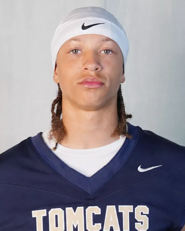Thomas Sanford III, Football, Thiel College