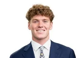 Drew Hickmott, Football, undefined